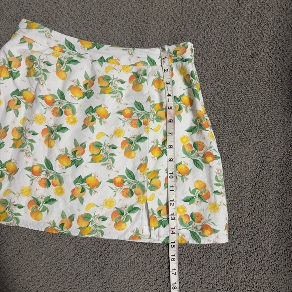3/$20⚡️ Francesca’s Blue Rain Fruit Orange Mini Skirt with Side Slit - Picture 15 of 15